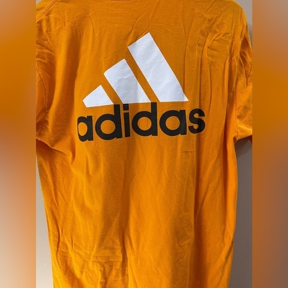 ADIDAS University Tennessee The Go-To Tee Unisex Size Large - Picture 2 of 4
